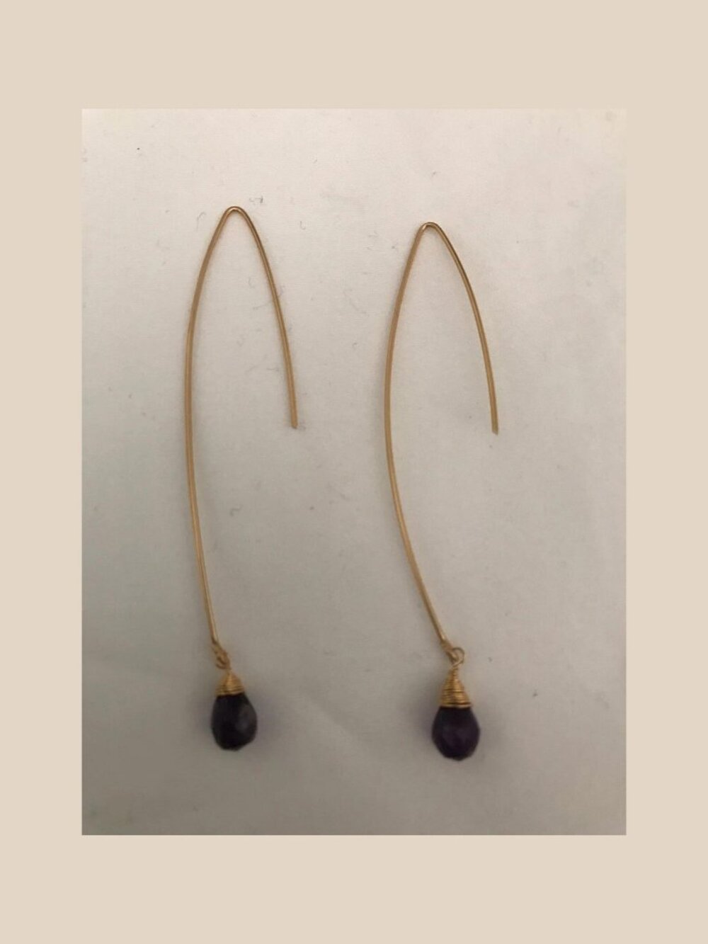 Nugaard Hook with Briolette Earrings Purple Gold New RI 39 P
